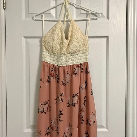 NWOT Two Tone Halter Neck Maxi Dress L Floral Pink White Cream Embroidery - Picture 1 of 8